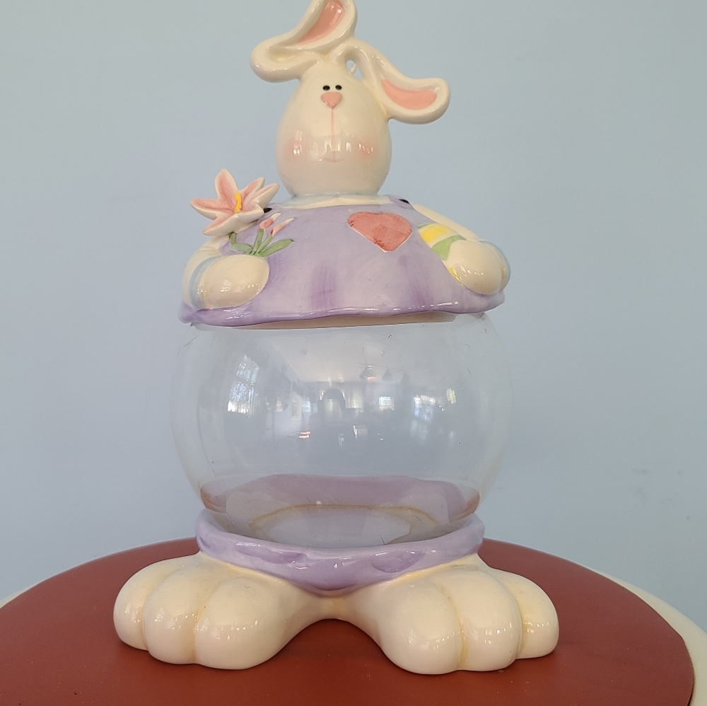 Candy jar